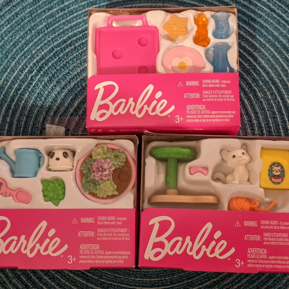 Barbie White Kitty Cat , Breakfast and Plant   Accessory Packs new